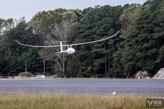 这部内燃动力无人机连续在空中飞了5天