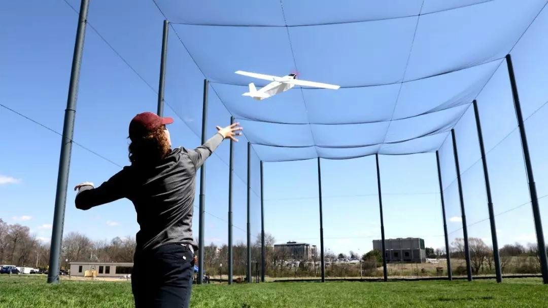 美国大学开设无人机公园，通报流程简单想飞就飞